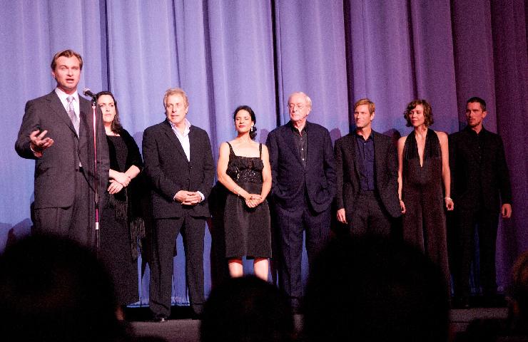 Christopher Nolan e il cast de Il Cavaliere Oscuro alla premiere