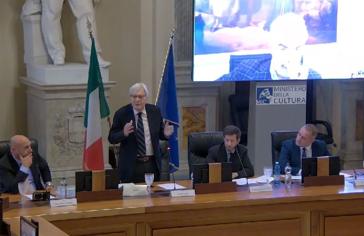 Conferenza stampa dell'annuncio del restauro dell'opera di Banksy a Venezia con Vittorio Sgarbi