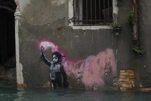 Murales di Banksy, "Il Bambino Migrante" a Venezia sarà sottoposto a restauro
